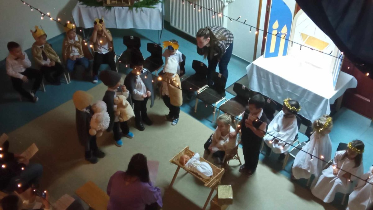 2023.12.fekvo10