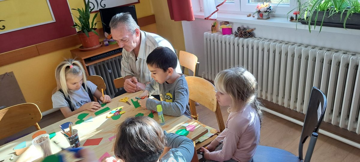 2024.02.fekvő18